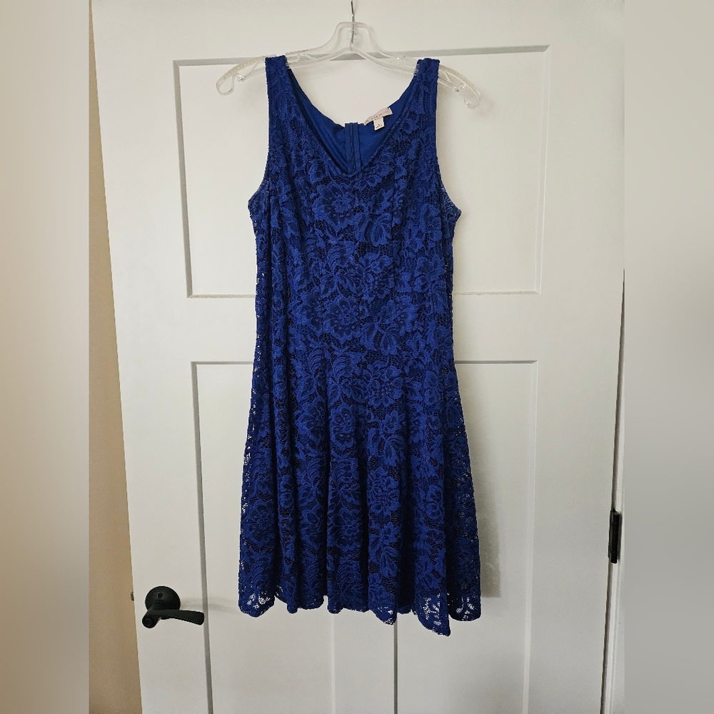 Elegant Blue Lace Dress